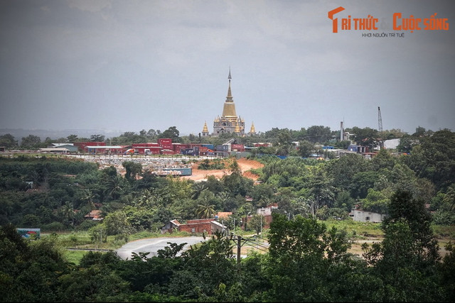 Biết gì về tòa bảo tháp có kiến trúc ấn tượng nhất Việt Nam? Biet gi ve toa bao thap co kien truc an tuong nhat Viet Nam?