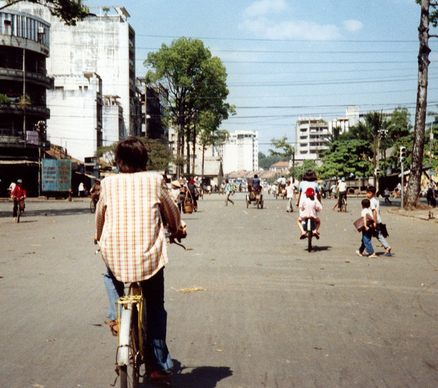 Trải nghiệm giao thông đặc sắc ở TP. HCM năm 1988 - Hình 10 Trai nghiem giao thong dac sac o TP. HCM nam 1988-Hinh-10