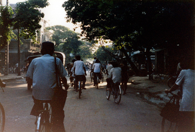 Trải nghiệm giao thông đặc sắc ở TP. HCM năm 1988 - Hình 12 Trai nghiem giao thong dac sac o TP. HCM nam 1988-Hinh-12