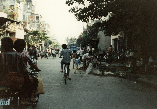 Trải nghiệm giao thông đặc sắc ở TP. HCM năm 1988 - Hình 11 Trai nghiem giao thong dac sac o TP. HCM nam 1988-Hinh-11