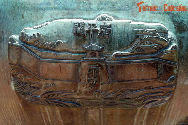 Ngắm những công trình kiến trúc được khắc vào Cửu Đỉnh nhà Nguyễn - Hình 4 Ngam nhung cong trinh kien truc duoc khac vao Cuu Dinh nha Nguyen-Hinh-4