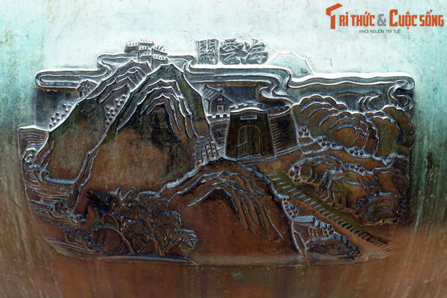 Ngắm những công trình kiến trúc được khắc vào Cửu Đỉnh nhà Nguyễn - Hình 7 Ngam nhung cong trinh kien truc duoc khac vao Cuu Dinh nha Nguyen-Hinh-7