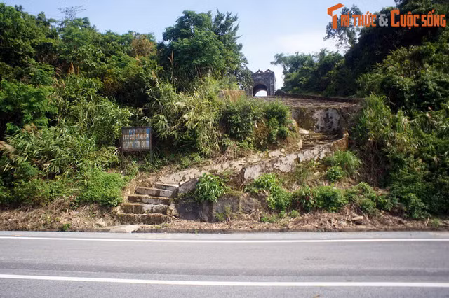 Ngam nhung cong trinh kien truc duoc khac vao Cuu Dinh nha Nguyen-Hinh-11