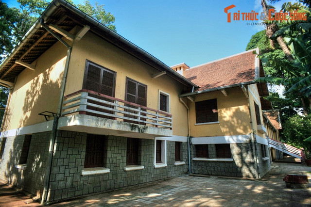 Đi xem dinh thự đẹp nổi tiếng của vua Bảo Đại ở Buôn Ma Thuột - Hình 6 Di xem dinh thu dep noi tieng cua vua Bao Dai o Buon Ma Thuot-Hinh-6