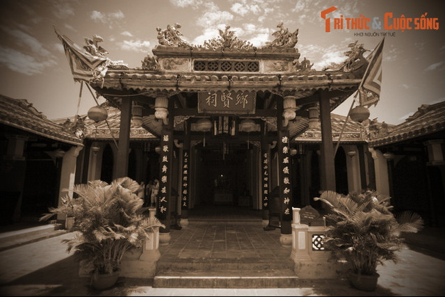 Khám phá sự huyền bí của tục thờ bà Đại Càn ở phố cổ Hội An - Hình 4 Kham pha su huyen bi cua tuc tho ba Dai Can o pho co Hoi An-Hinh-4