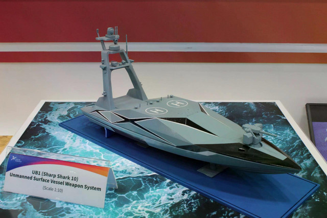 Tàu mặt nước không người lái vũ trang UB1 Sharp Shark cho thấy bức tranh rõ nét về năng lực tác chiến hải quân không người lái đang mở rộng và tham vọng chiến đấu trên biển của Trung Quốc.