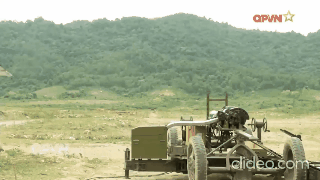 Viet Nam tu san xuat duoc dan cho phao cao toc AK-630