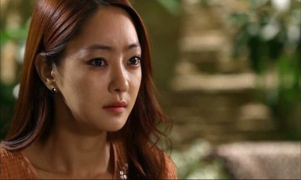 Gục ngã vì cuộc điện thoại tiết lộ hai bí mật động trời của chồng sắp cưới Guc nga vi cuoc dien thoai tiet lo hai bi mat dong troi cua chong sap cuoi