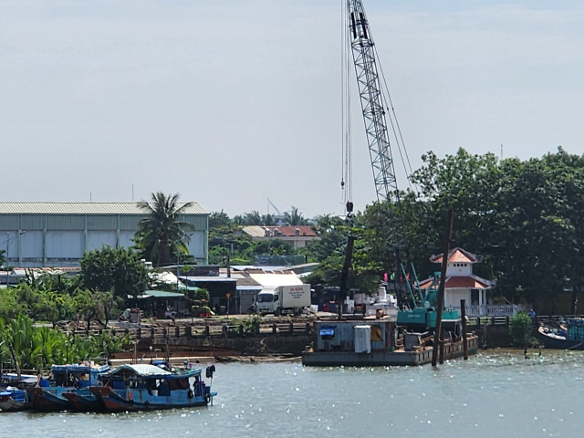 Tra Vinh: Can canh cong trinh chinh trang bo ke song Long Toan-Hinh-14