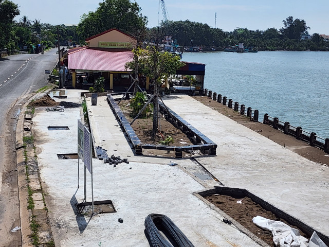 Tra Vinh: Ai dang thi cong du an nang cap TTYT thi xa Duyen Hai?-Hinh-5