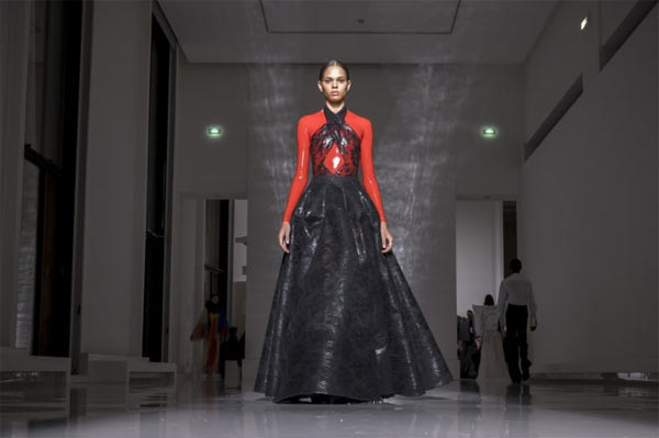 7 bộ sưu tập xa xỉ, tuyệt đỉnh nhất Haute Couture 2019 - Hình 3 7 bo suu tap xa xi, tuyet dinh nhat Haute Couture 2019-Hinh-3