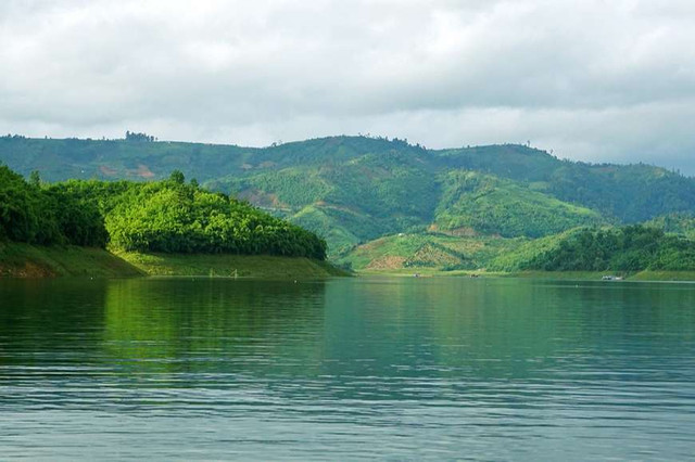 Choáng ngợp báu vật độc nhất vô nhị ở công viên địa chất Đắk Nông - Hình 8 Choang ngop bau vat doc nhat vo nhi o cong vien dia chat Dak Nong-Hinh-8