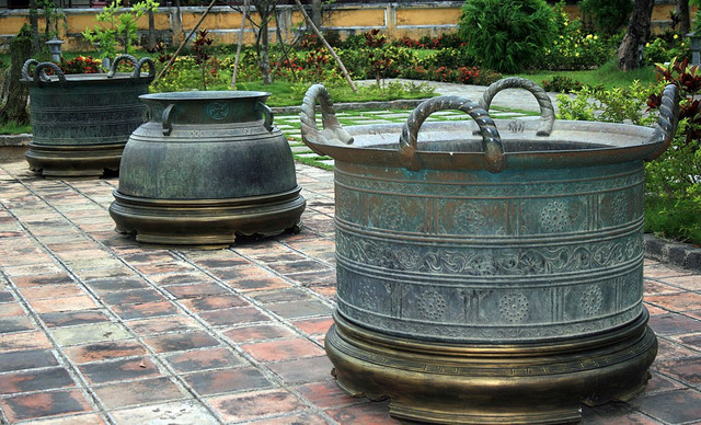 Báu vật vạc đồng đỉnh cao thời chúa Nguyễn - Hình 5 Bau vat vac dong dinh cao thoi chua Nguyen-Hinh-5