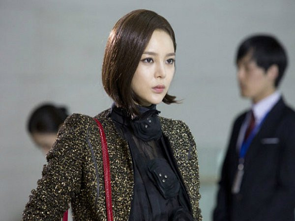 Chồng hí hửng đưa bồ đi nghỉ mát mà không hay vợ đã lên kế hoạch... Chong hi hung dua bo di nghi mat ma khong hay vo da len ke hoach...