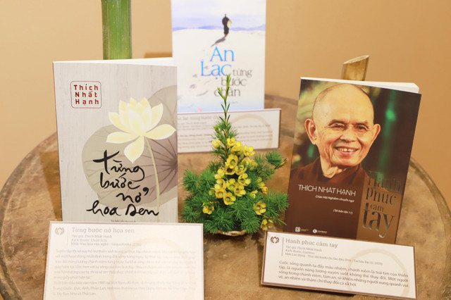 Thiền Sư Thích Nhất Hạnh dạy gì trong cuốn 'Hạnh phúc cầm tay'? - Hình 6 Thien Su Thich Nhat Hanh day gi trong cuon 'Hanh phuc cam tay'?-Hinh-6