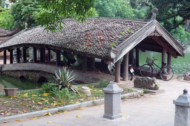 Mục sở thị 7 cây cầu ngói cổ đẹp huyền bí nhất Việt Nam - Hình 2 Muc so thi 7 cay cau ngoi co dep huyen bi nhat Viet Nam-Hinh-2