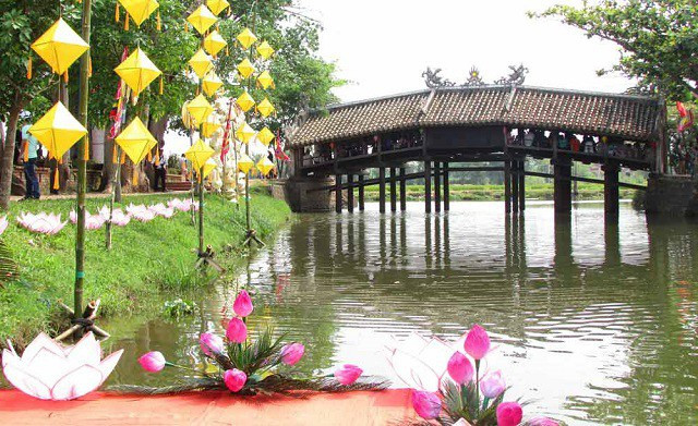Mục sở thị 7 cây cầu ngói cổ đẹp huyền bí nhất Việt Nam - Hình 11 Muc so thi 7 cay cau ngoi co dep huyen bi nhat Viet Nam-Hinh-11
