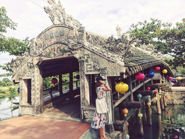 Mục sở thị 7 cây cầu ngói cổ đẹp huyền bí nhất Việt Nam - Hình 12 Muc so thi 7 cay cau ngoi co dep huyen bi nhat Viet Nam-Hinh-12