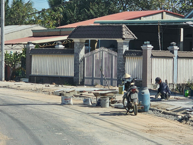 Tay Ninh: Can canh DA Tham nhua duong 30/4 huyen Tan Bien-Hinh-14