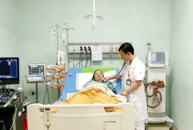 Truyền 30 lít máu giành giật sự sống cứu sản phụ thoát chết hi hữu Truyen 30 lit mau gianh giat su song cuu san phu thoat chet hi huu