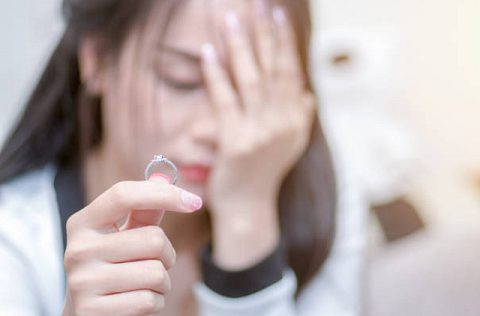 Bao năm qua, chồng không thể quên quá khứ của tôi như anh đã hứa Bao nam qua, chong khong the quen qua khu cua toi nhu anh da hua