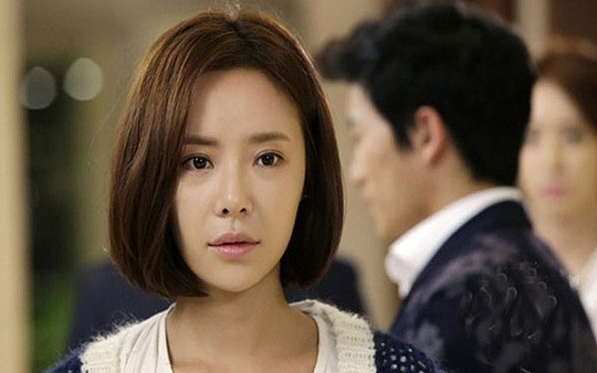 Chồng ngồi trong nhà vệ sinh quá lâu, tôi tung cửa vào rồi chết sững… Chong ngoi trong nha ve sinh qua lau, toi tung cua vao roi chet sung…