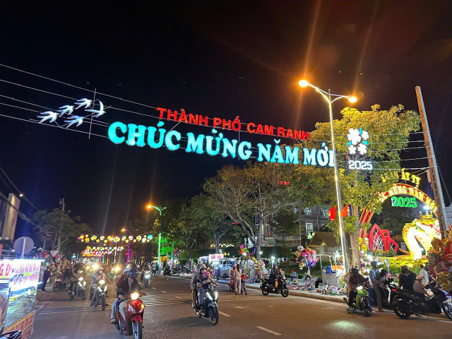 Nguoi dan han hoan cho don thoi khac mung nam moi At Ty-Hinh-45