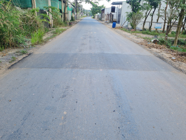 Trảng Bom (Đồng Nai): Dân tưới nước khiến đường tiền tỉ vừa nghiệm thu đã hỏng? - Hình 19 Trang Bom (Dong Nai): Dan tuoi nuoc khien duong tien ti vua nghiem thu da hong?-Hinh-19