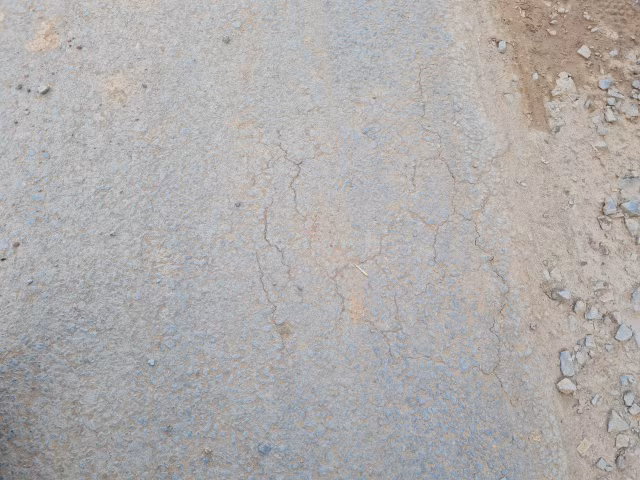 Trang Bom (Dong Nai): Dan tuoi nuoc khien duong tien ti vua nghiem thu da hong?-Hinh-22