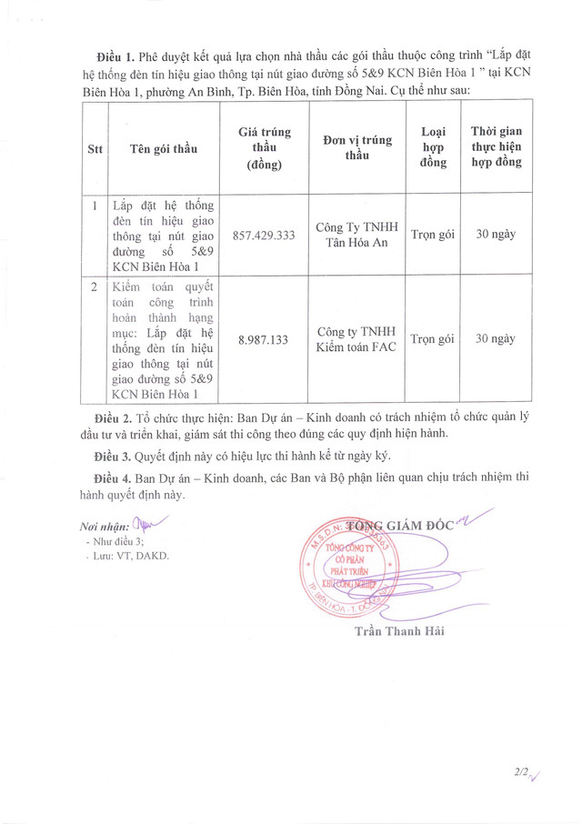 Dong Nai: Soi nang luc nha thau thi cong tru den giao thong gan 1 ty dong-Hinh-5