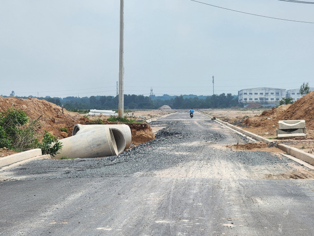 Dong Nai: Nang luc nha thau thi cong Khu cong nghiep Ho Nai the nao?-Hinh-9