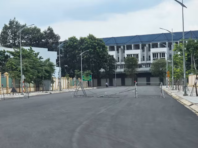 Đồng Nai: Năng lực nhà thầu thi công tuyến đường D9 tại TP.Biên Hoà - Hình 2 Dong Nai: Nang luc nha thau thi cong tuyen duong D9 tai TP.Bien Hoa-Hinh-2