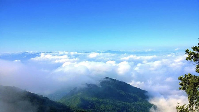 Ba Vì linh thiêng vượng khí và chuyện ly kỳ bí ẩn trong đó - Hình 7 Ba Vi linh thieng vuong khi va chuyen ly ky bi an trong do-Hinh-7