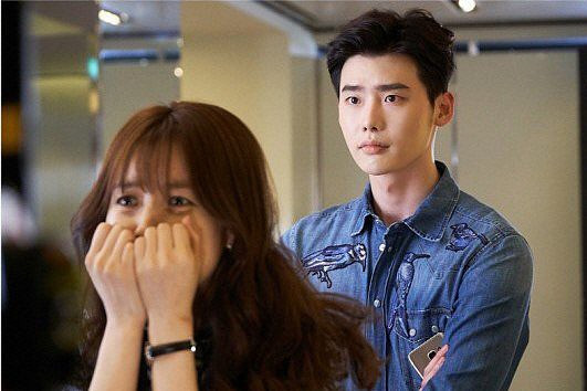 Vội đến an ủi con bạn thân thất tình ai ngờ… Voi den an ui con ban than that tinh ai ngo…