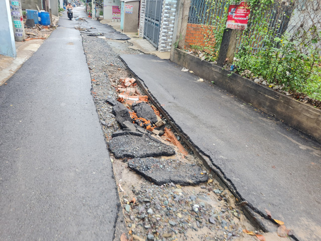 Đồng Nai: Đường tiền tỷ ở thị trấn Hiệp Phước "biến mất" sau cơn mưa? - Hình 8 Dong Nai: Duong tien ty o thi tran Hiep Phuoc
