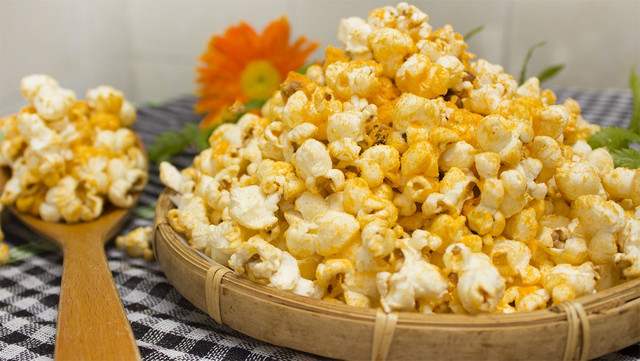 Tác hại của việc ăn vặt không ai ngờ đến - Hình 3 Tac hai cua viec an vat khong ai ngo den-Hinh-3