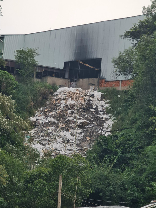 Dong Nai: Cong ty Dang Long ngang nhien xa thai ra moi truong?