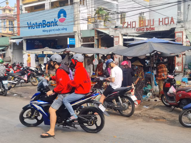 Via he, long duong thanh noi hop cho ke ben UBND phuong Buu Hoa-Hinh-5