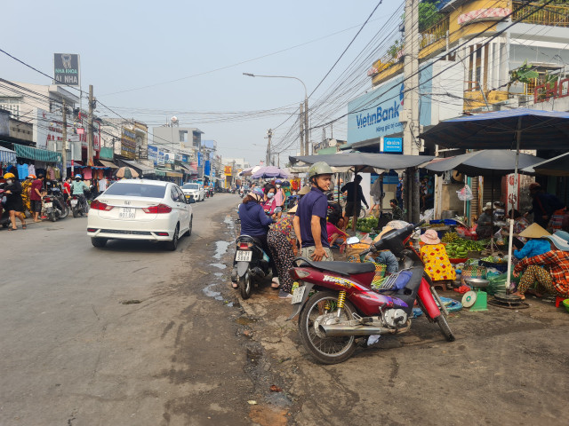 Via he, long duong thanh noi hop cho ke ben UBND phuong Buu Hoa-Hinh-6