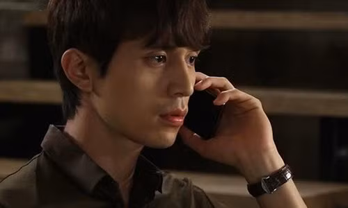 Doi mua truoc cua khach san phat hien su that choang vang ve vo