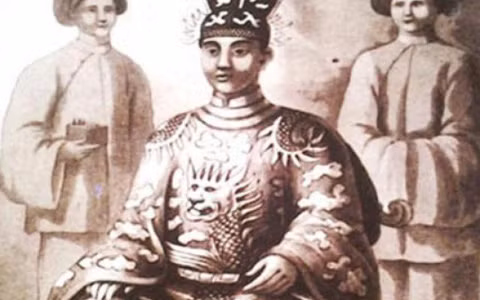 Su that kinh ngac ve vi vua co so phan la lung nhat Viet Nam-Hinh-13