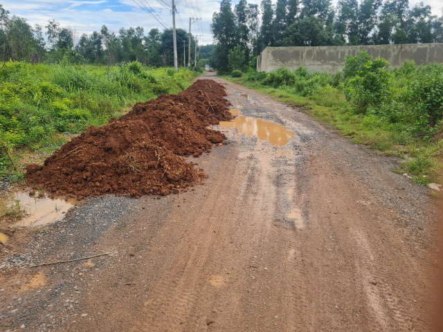 Dong Nai: Duong Khu Nung noi dai thi cong khong dam bao an toan?-Hinh-15