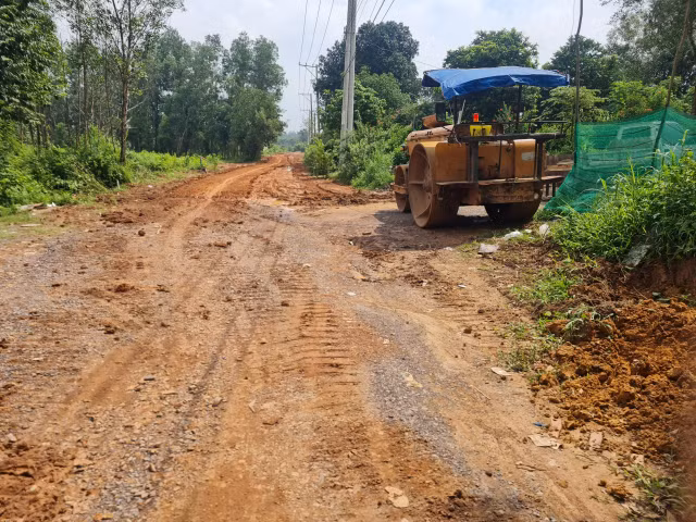 Dong Nai: Duong Khu Nung noi dai thi cong khong dam bao an toan?-Hinh-18