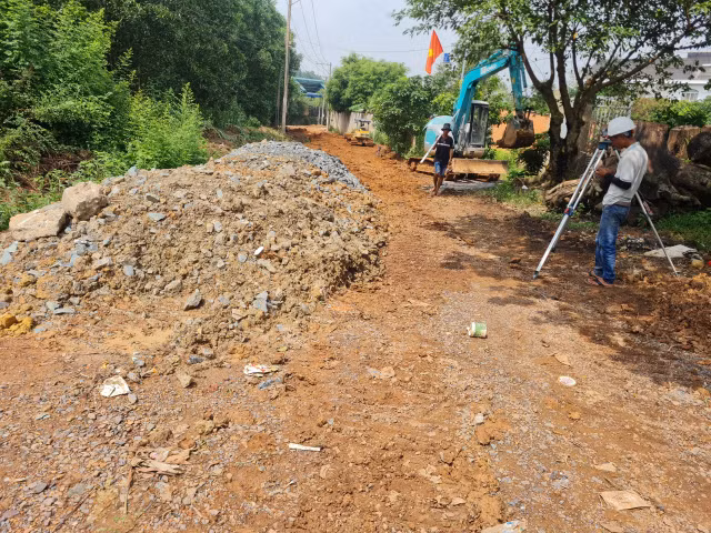 Dong Nai: Duong Khu Nung noi dai thi cong khong dam bao an toan?-Hinh-14