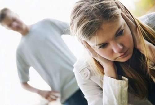 Đã ngang nhiên cặp bồ, ông chồng còn trơ tráo làm điều sau Da ngang nhien cap bo, ong chong con tro trao lam dieu sau