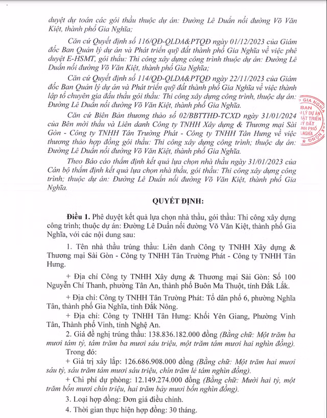 Nang luc Xay dung & Thuong mai Sai Gon thi cong duong Le Duan o Dak Nong-Hinh-2