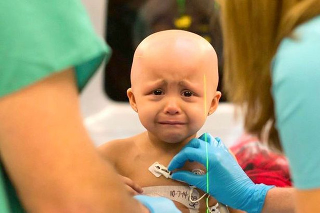 Sốc: Hàng loạt bệnh nhi ung thư máu do... sơn tường? Soc: Hang loat benh nhi ung thu mau do... son tuong?