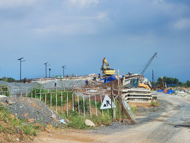 Cau Vam Cai Sut se hop long phan chinh sau nhieu lan tre hen-Hinh-5