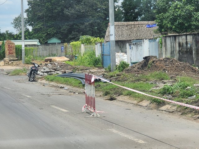 Dong Nai: “Suc khoe” nha thau Duc Hung chuyen thi cong lap dat tuyen ong cap nuoc-Hinh-2