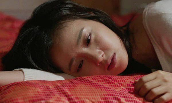 Bỏ trốn bất thành trong đêm tân hôn với chồng già và cái kết... Bo tron bat thanh trong dem tan hon voi chong gia va cai ket...